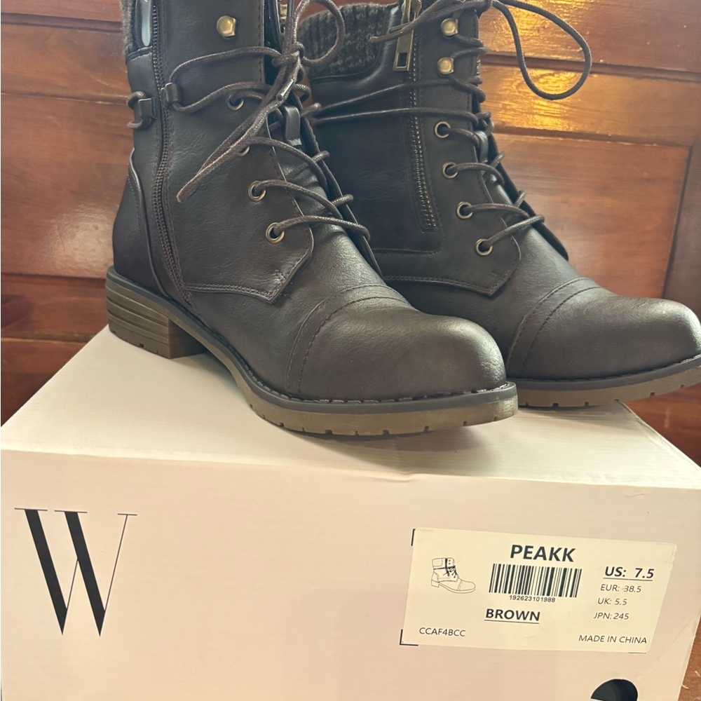 DREAM PAIRS Women's Lace Up Combat Boots Ankle Booties 7.5